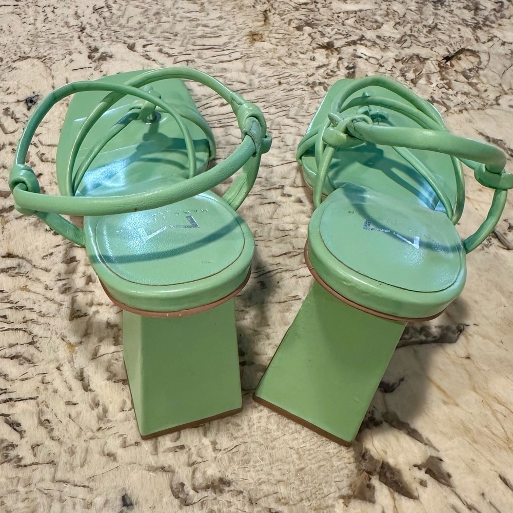 Marc Fisher Light Green Strappy Block Heels Leather 8 - Picture 4 of 4